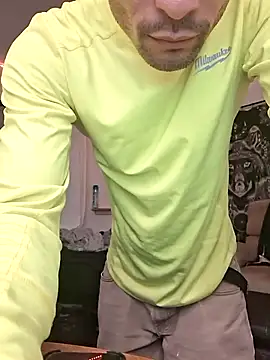 Snapshot of JohnnyDeep187 chatting on 10/07/25, 05:08 JohnnyDeep187 online show from 10/07/25, 05:08