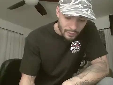 Snapshot of JohnnyDeep187 chatting on 01/08/25, 07:45 JohnnyDeep187 online show from 01/08/25, 07:45