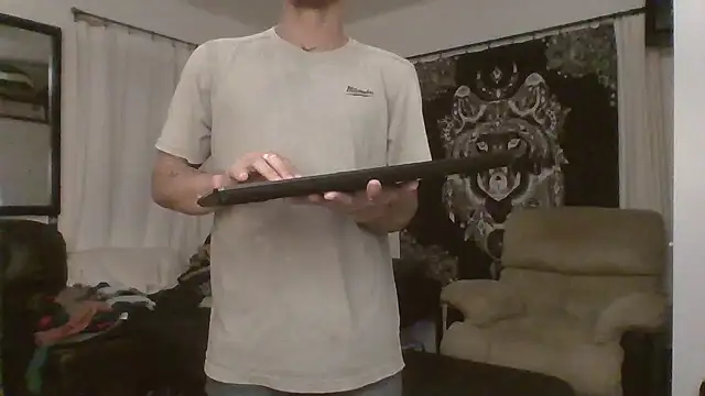 Snapshot of JohnnyDeep187 chatting on 12/13/24, 07:15 JohnnyDeep187 online show from 12/13/24, 07:15