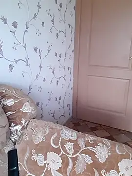 IsabellaBoni online show from 10/26/25, 06:36