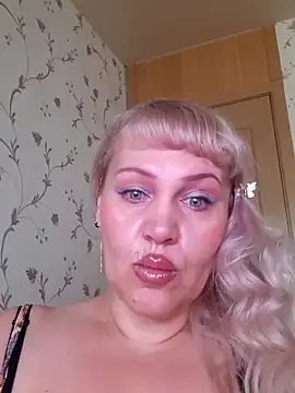 IsabellaBoni online show from 06/04/26, 07:02