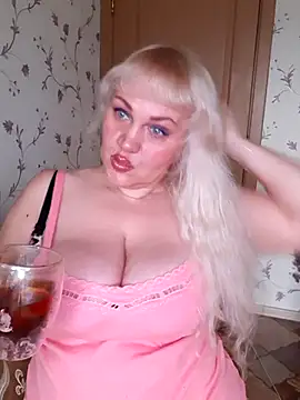 IsabellaBoni online show from 11/21/25, 07:29