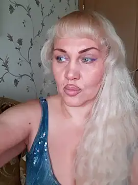 IsabellaBoni online show from 01/12/26, 07:15