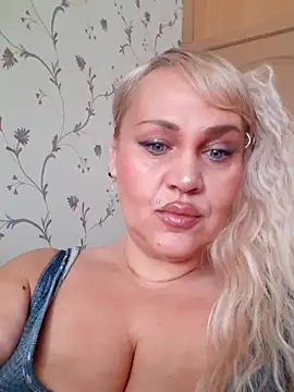 IsabellaBoni online show from 02/18/26, 07:39