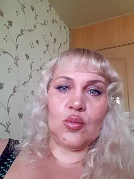 IsabellaBoni online show from 05/14/26, 06:43