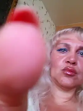 Snapshot of IsabellaBoni chatting on 07/18/26, 07:28 IsabellaBoni online show from 07/18/26, 07:28