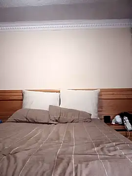 Siir Fucker online show from 12/25/24, 11:42