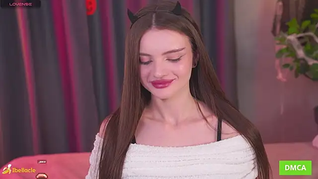 Bellacle online show from 10/26/25, 08:37