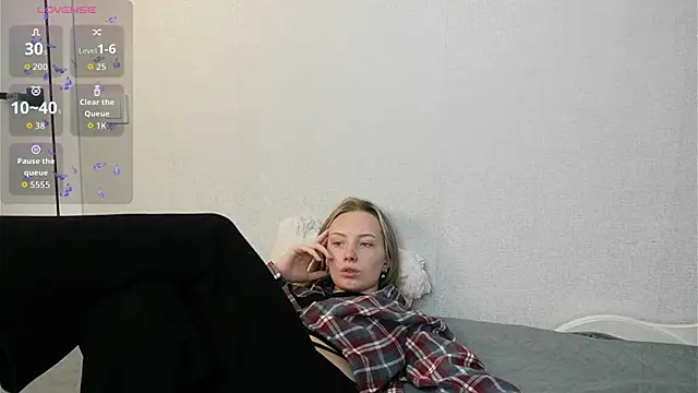 bubble bbb online show from 10/19/25, 04:04