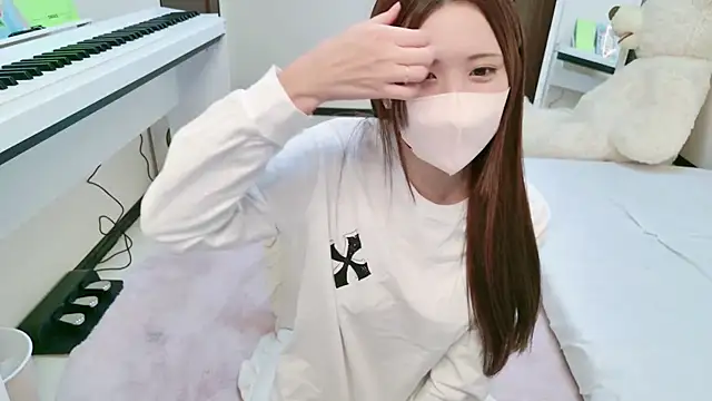 Snapshot of -SHINON- chatting on 02/09/25, 08:54 -SHINON- online show from 02/09/25, 08:54