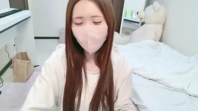 Snapshot of -SHINON- chatting on 02/28/25, 01:25 -SHINON- online show from 02/28/25, 01:25