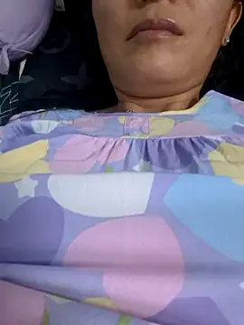 Snapshot of Baby-sexytits18 chatting on 09/29/25, 12:44 Baby-sexytits18 online show from 09/29/25, 12:44
