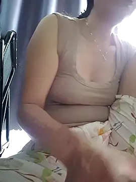 Snapshot of Baby-sexytits18 chatting on 12/14/25, 08:20 Baby-sexytits18 online show from 12/14/25, 08:20