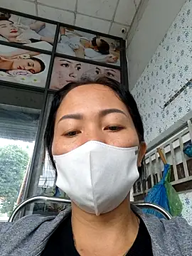 Snapshot of Baby-sexytits18 chatting on 11/11/25, 12:05 Baby-sexytits18 online show from 11/11/25, 12:05