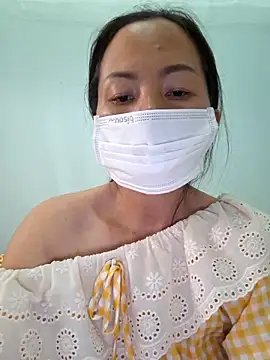 Snapshot of Baby-sexytits18 chatting on 03/17/25, 10:17 Baby-sexytits18 online show from 03/17/25, 10:17