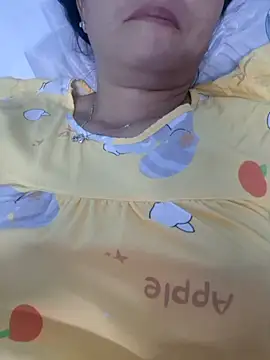 Snapshot of Baby-sexytits18 chatting on 12/01/25, 12:50 Baby-sexytits18 online show from 12/01/25, 12:50