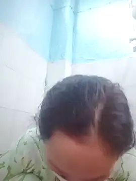 Snapshot of Baby-sexytits18 chatting on 11/08/25, 01:31 Baby-sexytits18 online show from 11/08/25, 01:31