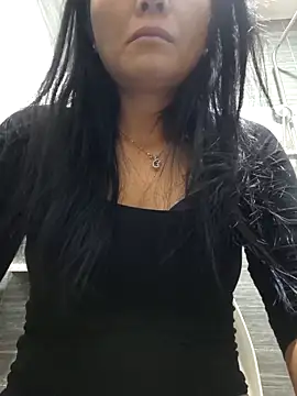 Snapshot of Baby-sexytits18 chatting on 10/29/25, 10:09 Baby-sexytits18 online show from 10/29/25, 10:09