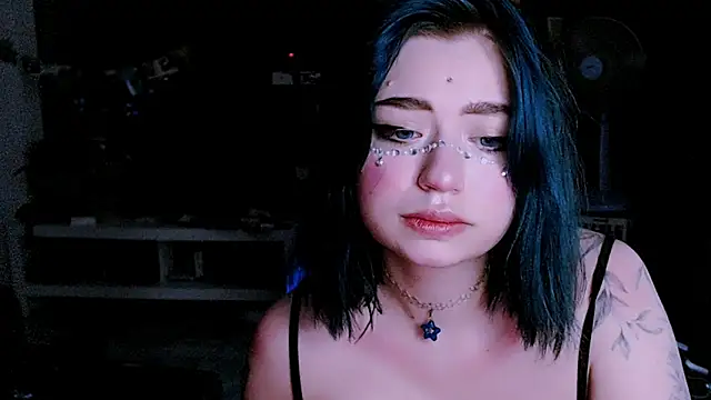 Snapshot of candy_lina chatting on 10/06/25, 03:19 candy lina online show from 10/06/25, 03:19