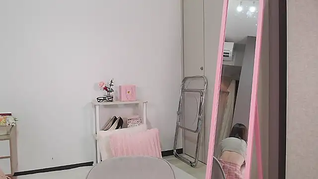 Nogizaka Ai online show from 09/19/25, 11:47