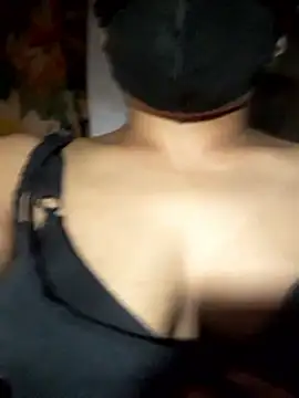 Snapshot of Tharukasenevirathne chatting on 05/27/26, 04:36 Tharukasenevirathne online show from 05/27/26, 04:36
