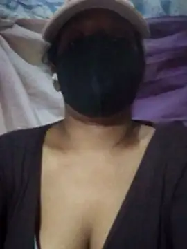 Snapshot of Tharukasenevirathne chatting on 06/20/26, 05:40 Tharukasenevirathne online show from 06/20/26, 05:40