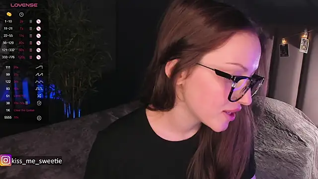 Ashley Mintt online show from 12/22/24, 10:36