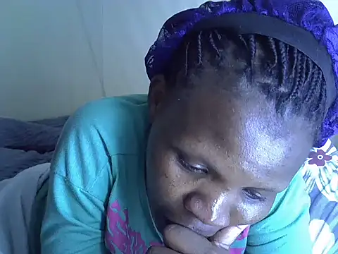 Snapshot of Sweet_serah chatting on 10/24/25, 03:22 Sweet serah online show from 10/24/25, 03:22