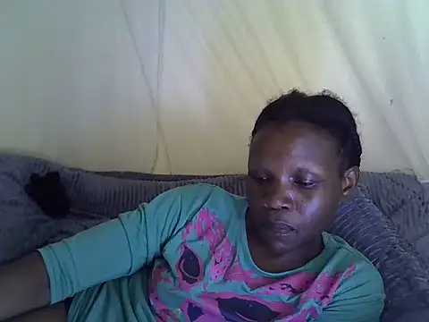 Snapshot of Sweet_serah chatting on 11/26/25, 06:35 Sweet serah online show from 11/26/25, 06:35