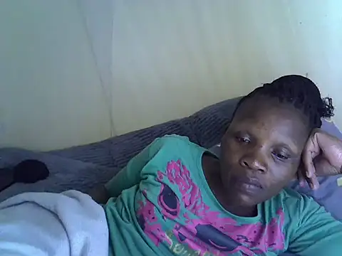 Snapshot of Sweet_serah chatting on 10/25/25, 05:46 Sweet serah online show from 10/25/25, 05:46