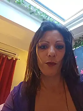 Snapshot of Cataleyaloca chatting on 01/14/26, 04:10 Cataleyaloca online show from 01/14/26, 04:10