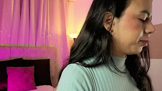 Snapshot of Zara_dulce chatting on 06/08/26, 12:49 Zara dulce online show from 06/08/26, 12:49