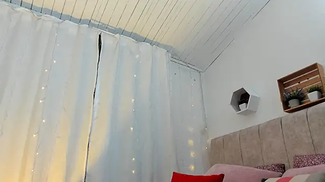 Snapshot of Zara_dulce chatting on 03/05/25, 12:11 Zara dulce online show from 03/05/25, 12:11