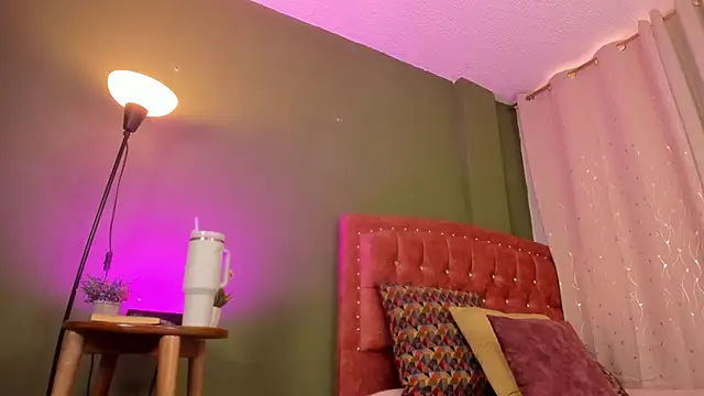 Zara dulce online show from 12/18/25, 01:04