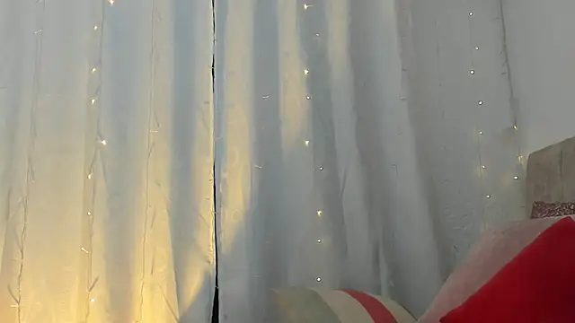 Snapshot of Zara_dulce chatting on 03/14/25, 12:51 Zara dulce online show from 03/14/25, 12:51