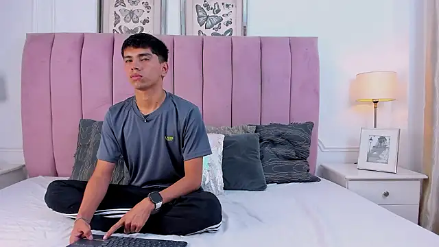 Santy carrington online show from 03/09/26, 08:01