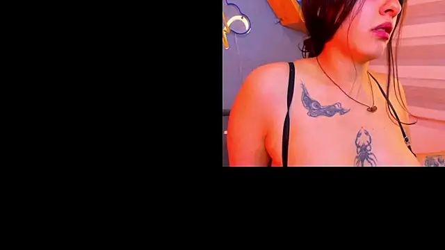 Snapshot of sairawit chatting on 02/26/25, 03:03 sairawit online show from 02/26/25, 03:03