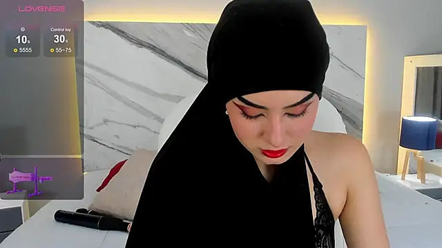 Snapshot of fatimarab chatting on 03/19/25, 02:27 fatimarab online show from 03/19/25, 02:27