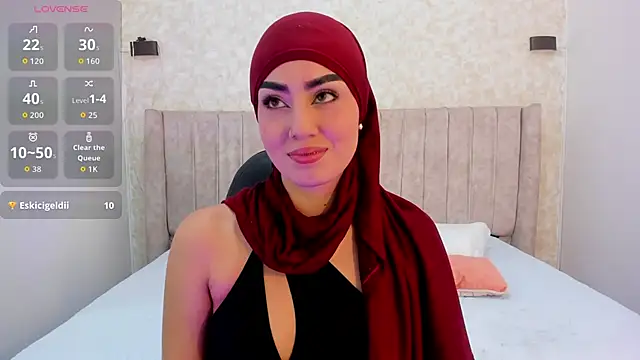 Snapshot of fatimarab chatting on 10/20/25, 08:09 fatimarab online show from 10/20/25, 08:09