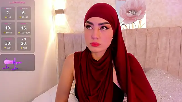 fatimarab online show from 10/30/25, 08:39