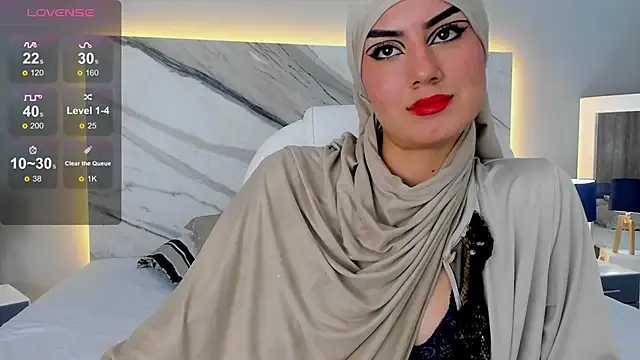 Snapshot of fatimarab chatting on 02/17/25, 10:38 fatimarab online show from 02/17/25, 10:38