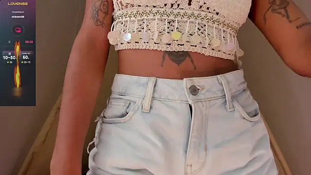 Ariella Ruiz online show from 09/17/25, 12:07