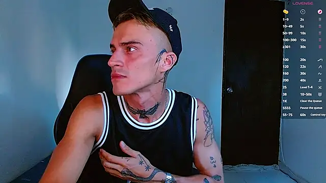 Snapshot of bray_hotboy777 chatting on 12/03/25, 09:58 bray hotboy777 online show from 12/03/25, 09:58