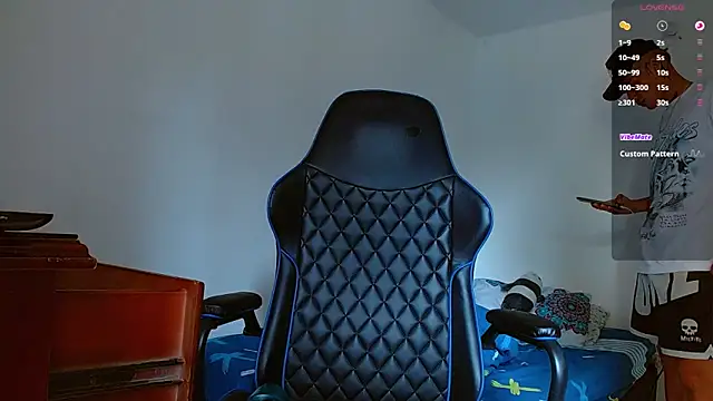 Snapshot of bray_hotboy777 chatting on 12/04/25, 02:27 bray hotboy777 online show from 12/04/25, 02:27