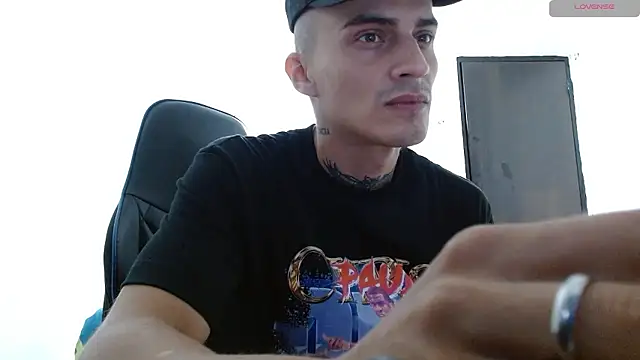 bray hotboy777 online show from 01/13/26, 11:30