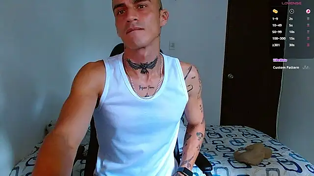 Snapshot of bray_hotboy777 chatting on 11/09/25, 08:35 bray hotboy777 online show from 11/09/25, 08:35