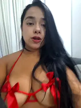 Snapshot of MarianaByanchi chatting on 10/02/25, 03:10 MarianaByanchi online show from 10/02/25, 03:10