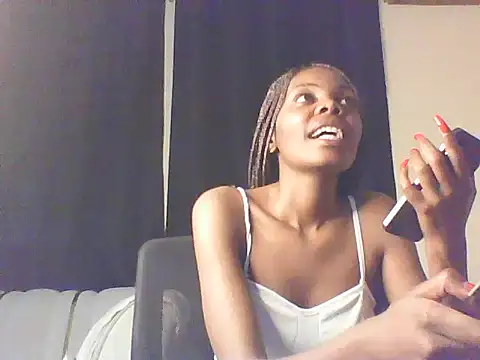 Snapshot of sweetanabella4 chatting on 04/14/26, 07:46 sweetanabella4 online show from 04/14/26, 07:46