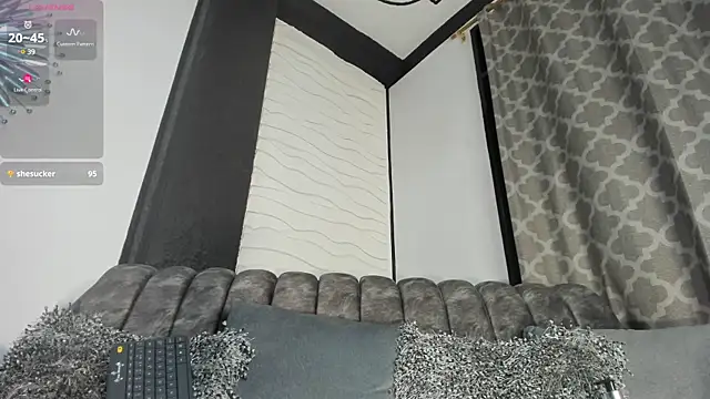 Snapshot of EroticAzir chatting on 01/29/25, 05:19 EroticAzir online show from 01/29/25, 05:19