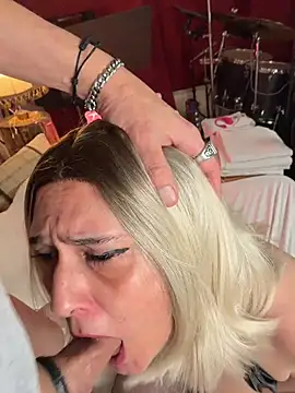 FoxyandTed online show from 02/04/26, 05:19